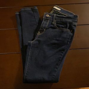 Levi’s 710 super skinny jeans